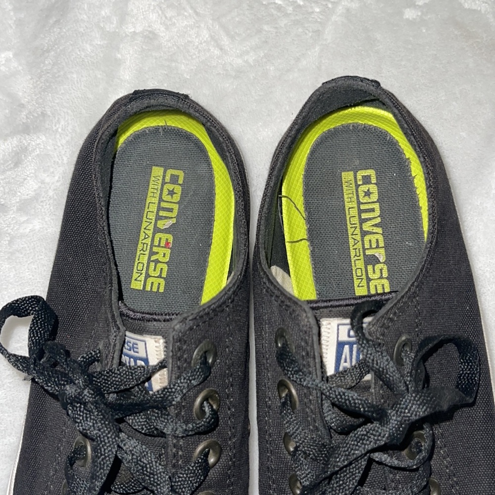Used Converse - Picture 8 of 9